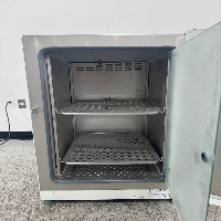 Thermo Heratherm Refrigerated Incubator image 2